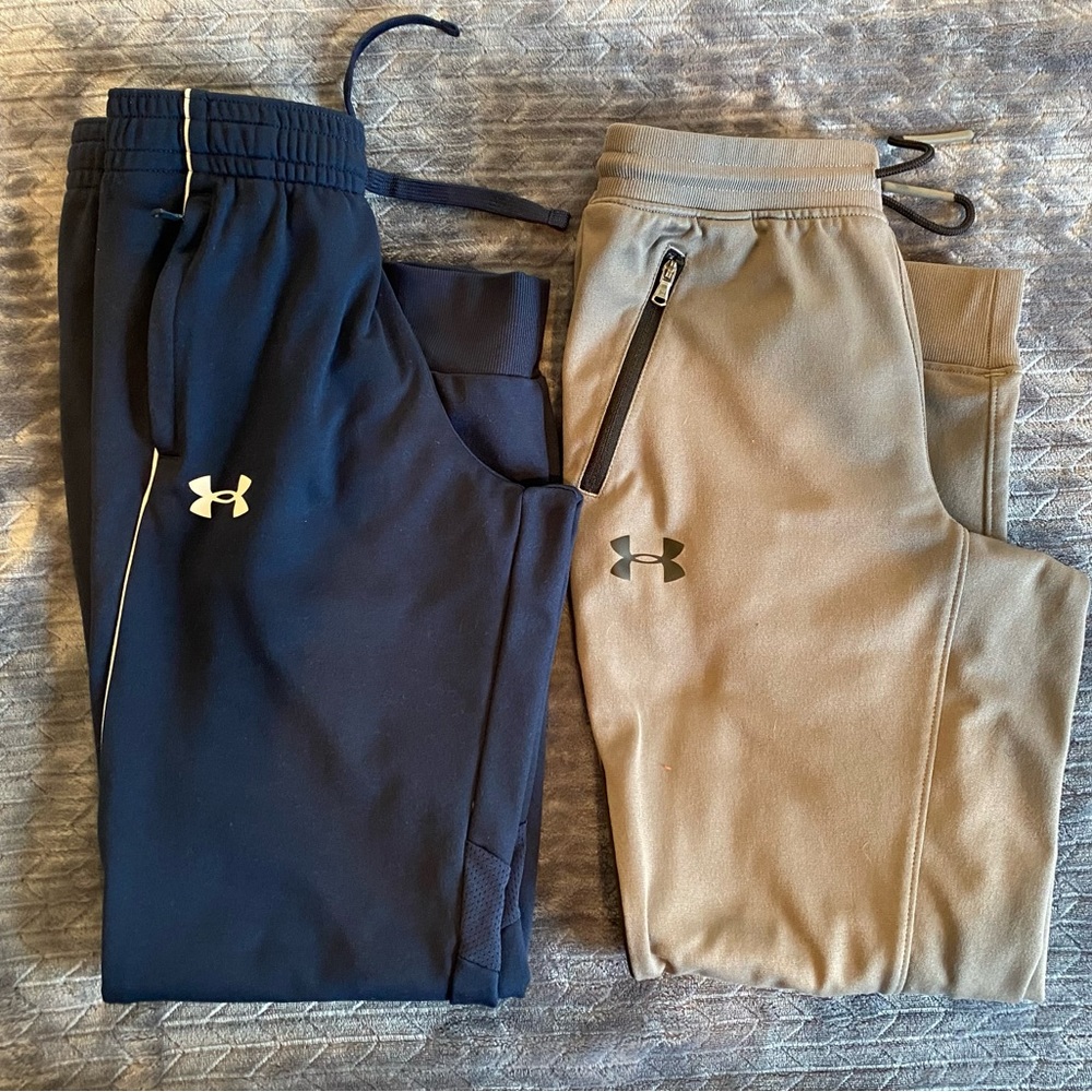 2 pair Under Armour youth medium joggers NWOT